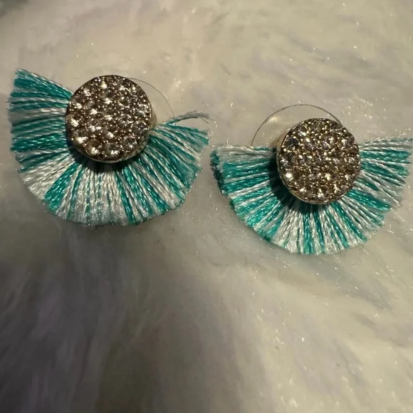 EXPRESS Teal Turquoise Blue Fringe Fan Gold Crystal Boho Stud Earrings Jewelry - Picture 3 of 4